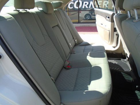 Used 2012 Ford Fusion S FWD image 11