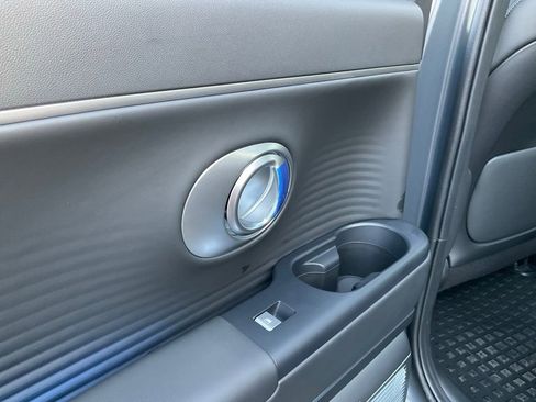 Used 2026 Hyundai Ioniq 9 Limited image 54