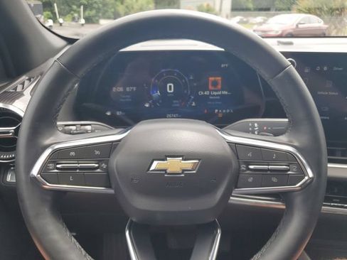 Certified 2025 Chevrolet Equinox LT w/ Safety and Technology Package FWD image 26