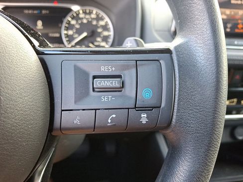 Certified 2022 Nissan Rogue SV image 21