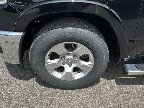 Used 2025 RAM 1500 Big Horn AWD/4WD image 14