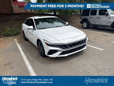 Used 2025 Hyundai Elantra Limited w/ Cargo Package FWD image 1