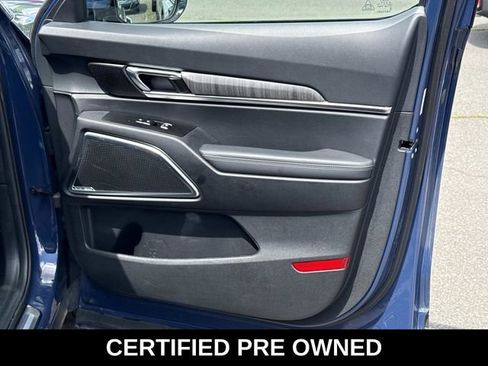 Used 2024 Kia Telluride SX Prestige AWD/4WD image 8