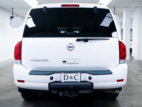 Used 2011 Nissan Armada SV w/ Driver Pkg image 5
