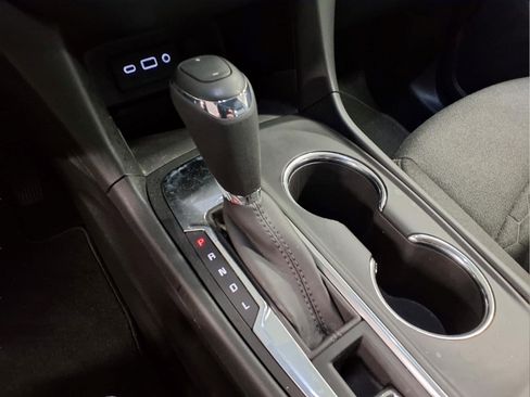 Used 2020 Chevrolet Equinox LT FWD image 10