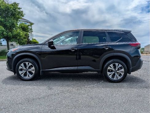 Used 2023 Nissan Rogue SV AWD/4WD image 9