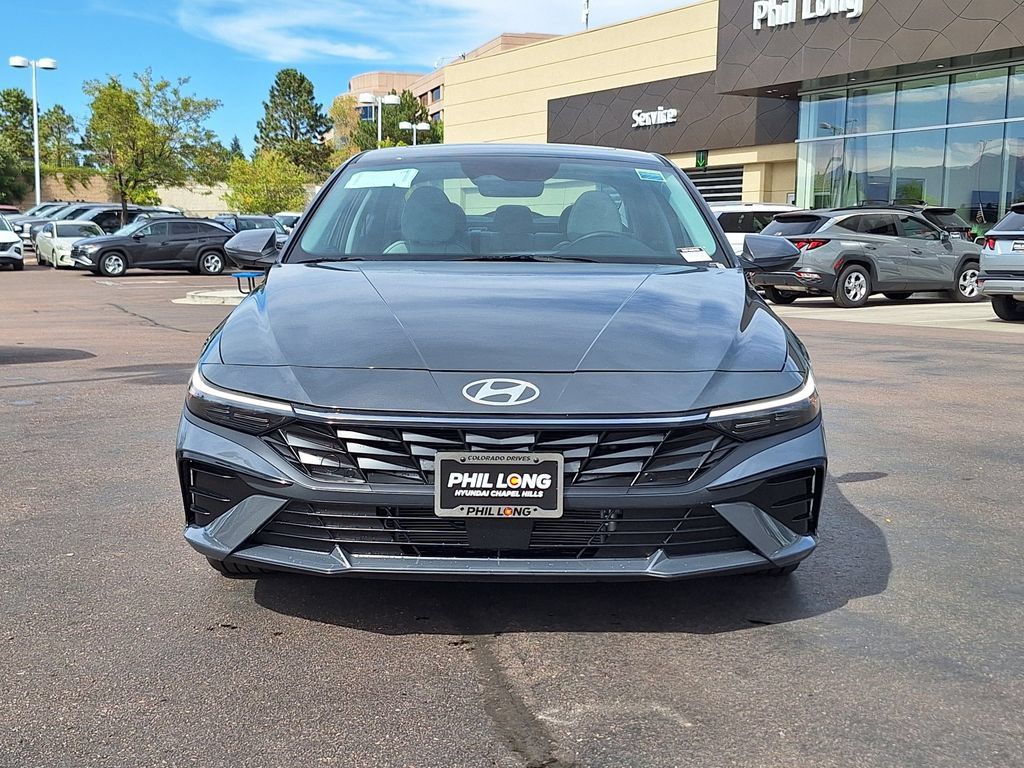 New 2026 Hyundai Elantra Limited FWD image 8