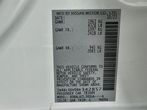 Used 2024 Nissan Altima 2.5 SV FWD image 12