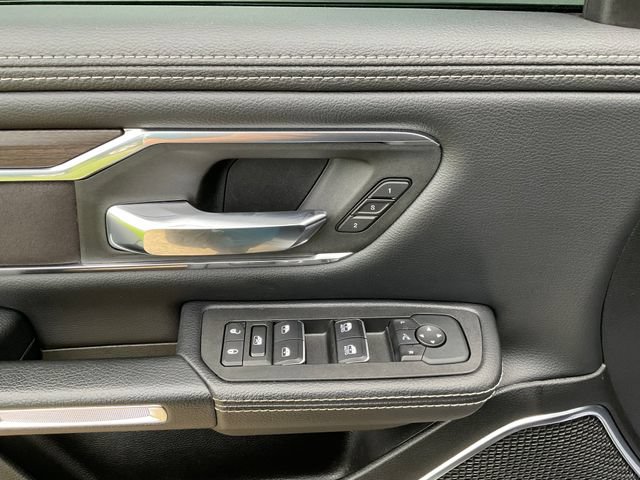 Used 2025 RAM 1500 Laramie w/ Sport Appearance Package AWD/4WD image 15