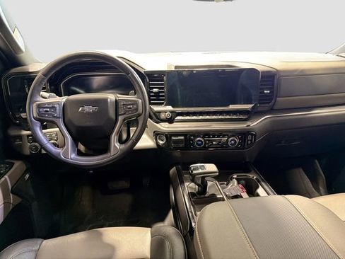 Used 2023 Chevrolet Silverado 1500 ZR2 w/ Technology Package image 21