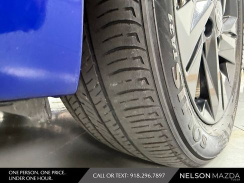 Used 2023 Hyundai Elantra Blue FWD image 15