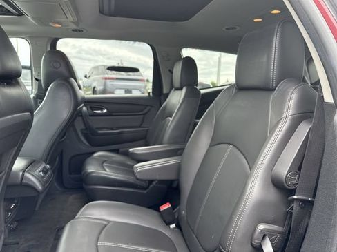 Used 2017 Chevrolet Traverse LT FWD image 14