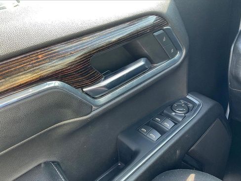 Used 2024 GMC Sierra 1500 SLE image 38