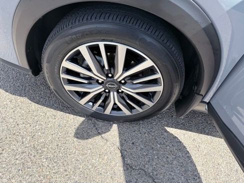 Certified 2023 Nissan Kicks SV image 19