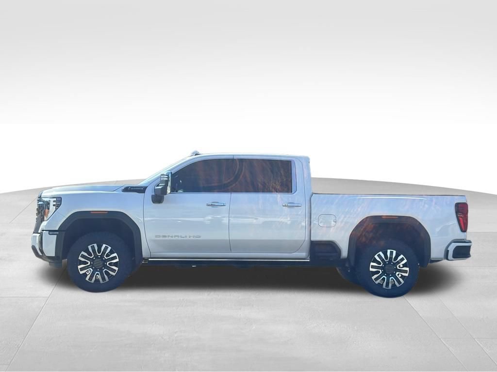 Used 2024 GMC Sierra 2500 Denali Ultimate w/ Max Trailering Package AWD/4WD image 10