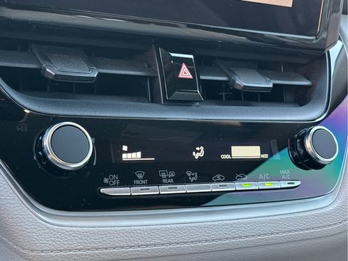 Used 2023 Toyota Corolla Cross L image 14