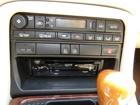 Used 1997 Jaguar XK8 Coupe RWD image 89