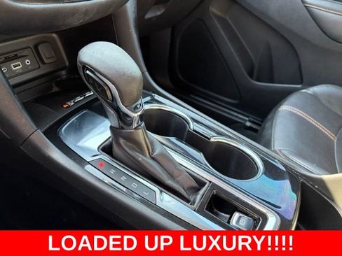 Used 2022 Chevrolet Equinox Premier FWD image 23