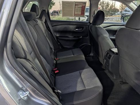 Used 2024 Nissan Rogue SV FWD image 30