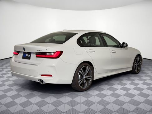 Used 2023 BMW 330i Sedan w/ Driving Assistance Package RWD image 9