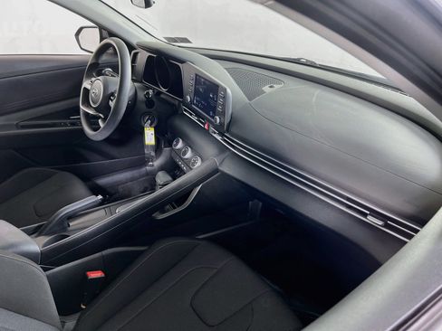 Used 2023 Hyundai Elantra SE FWD image 26