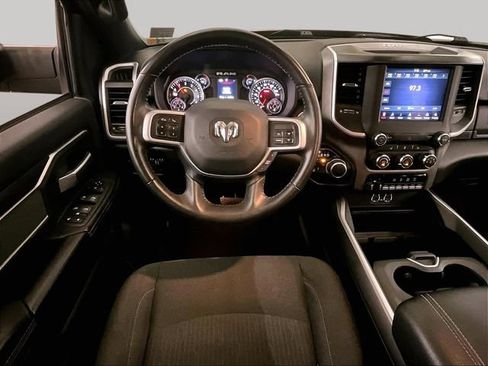 Used 2020 RAM 2500 Big Horn w/ Night Edition AWD/4WD image 5