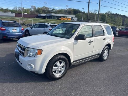 Used 2009 Ford Escape XLT AWD/4WD image 4