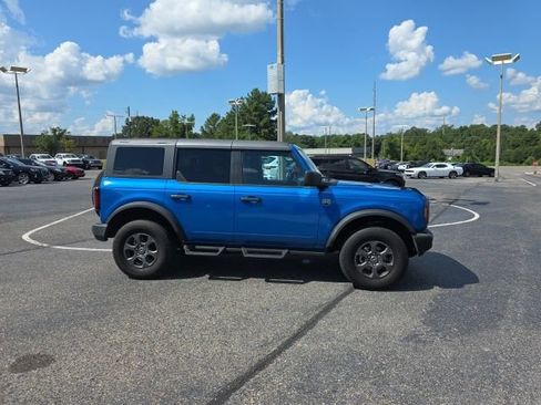 Used 2024 Ford Bronco Big Bend AWD/4WD image 2