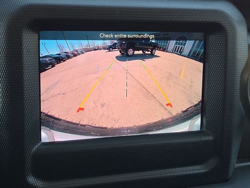 Used 2023 Jeep Wrangler Sport S image 16