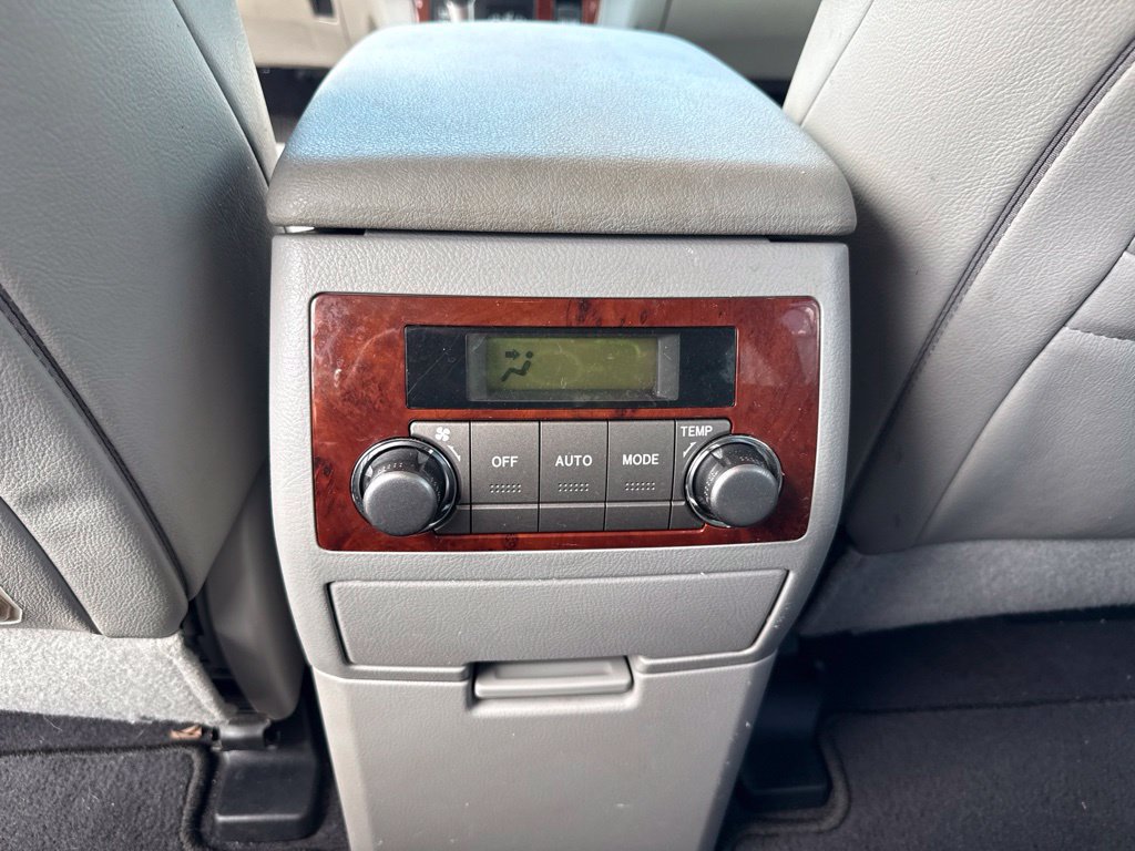Used 2013 Toyota Highlander Limited FWD image 21