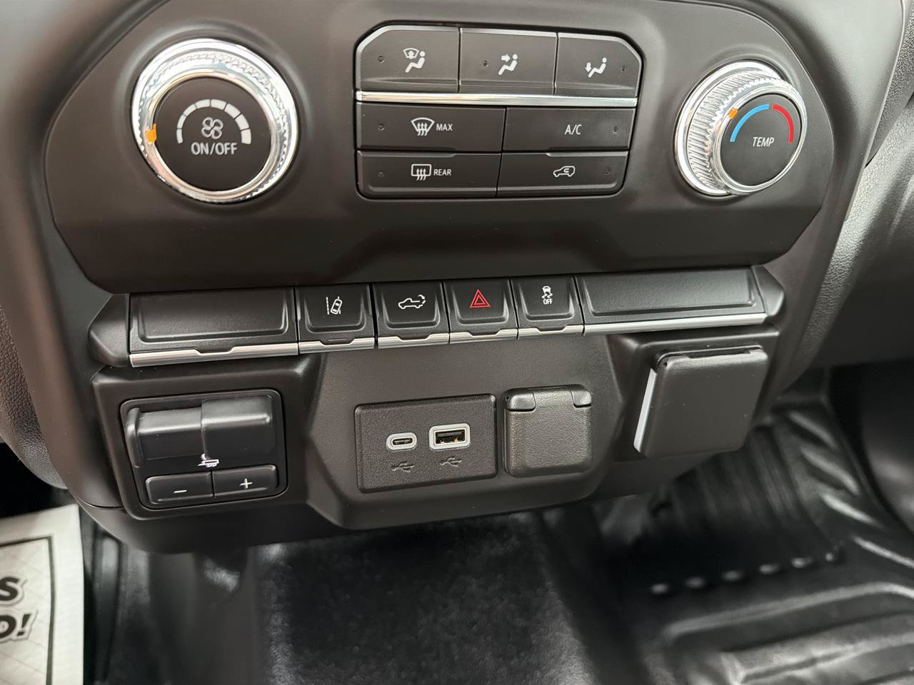 Used 2024 GMC Sierra 3500 Pro w/ Convenience Package AWD/4WD image 15