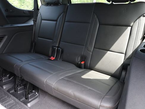 Used 2024 Chevrolet Tahoe High Country RWD image 23