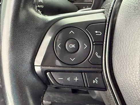 Used 2023 Toyota Camry SE w/ Convenience Package image 11