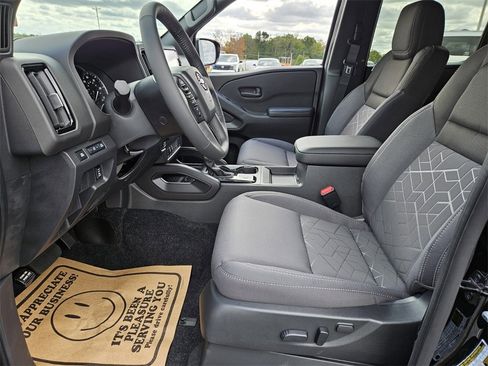 New 2026 Nissan Frontier SV w/ SV Convenience Package image 4