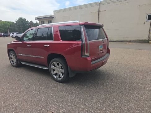 Used 2015 Cadillac Escalade Luxury AWD/4WD image 9