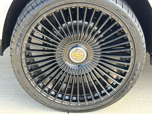 Used 2025 Cadillac Escalade Sport w/ Touring Package image 9