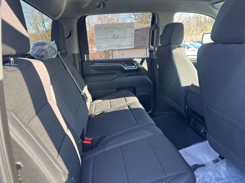 New 2026 GMC Sierra 2500 SLE image 23