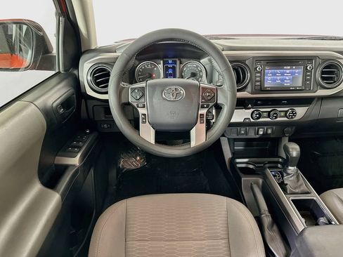 Used 2018 Toyota Tacoma SR5 RWD image 24