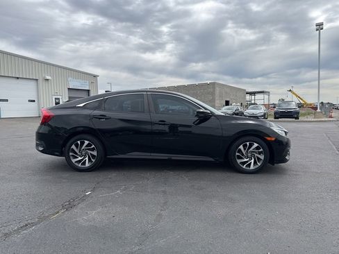 Used 2017 Honda Civic EX image 8