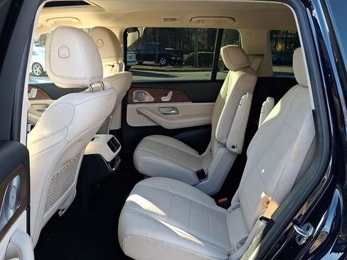 Used 2021 Mercedes-Benz GLS 450 4MATIC image 12