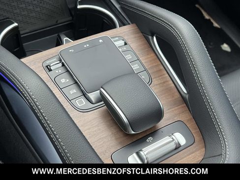 New 2026 Mercedes-Benz GLS 450 4MATIC image 31