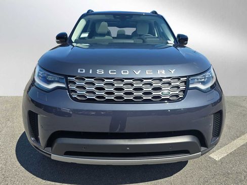 Used 2025 Land Rover Discovery S AWD/4WD image 8