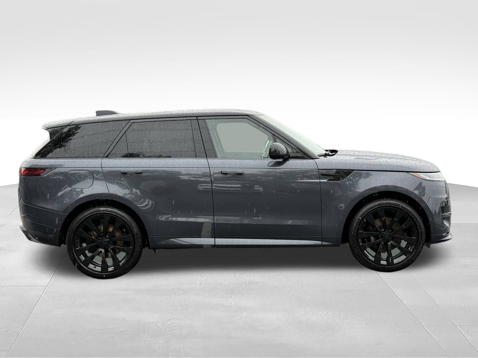 New 2027 Land Rover Range Rover Sport Dynamic SE AWD/4WD image 7