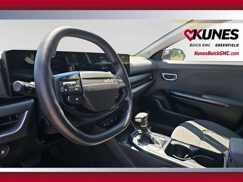 Used 2025 Kia K4 FWD image 14