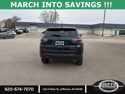 New 2026 Jeep Compass Trailhawk image 9