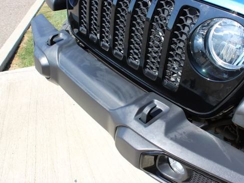 Used 2021 Jeep Gladiator Sport AWD/4WD image 7