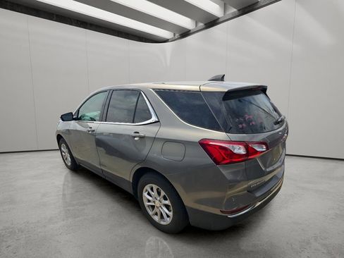 Used 2018 Chevrolet Equinox LT image 3