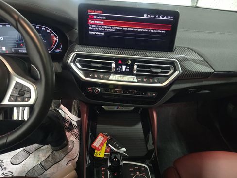 Used 2024 BMW X4 M40i image 4