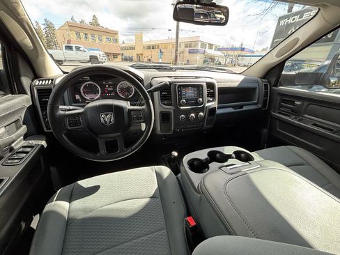 Used 2014 RAM 2500 Tradesman w/ Chrome Appearance Group image 12