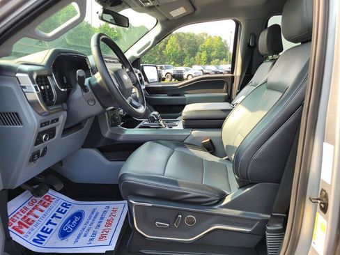 Used 2022 Ford F150 Lariat w/ Equipment Group 502A High image 5